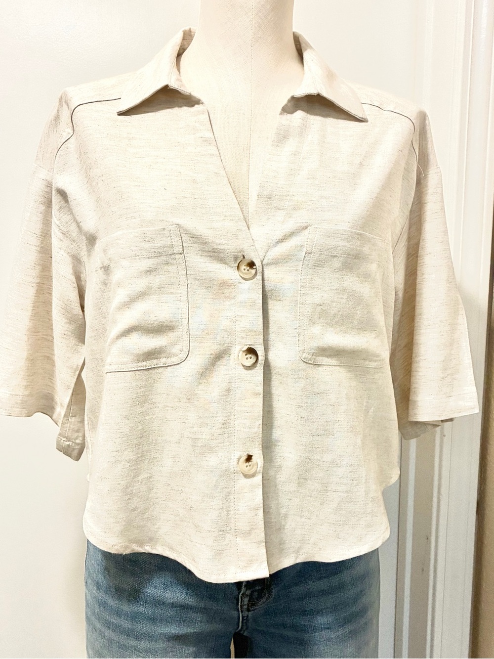 Mustard Seed Beige Cropped Camp Shirt